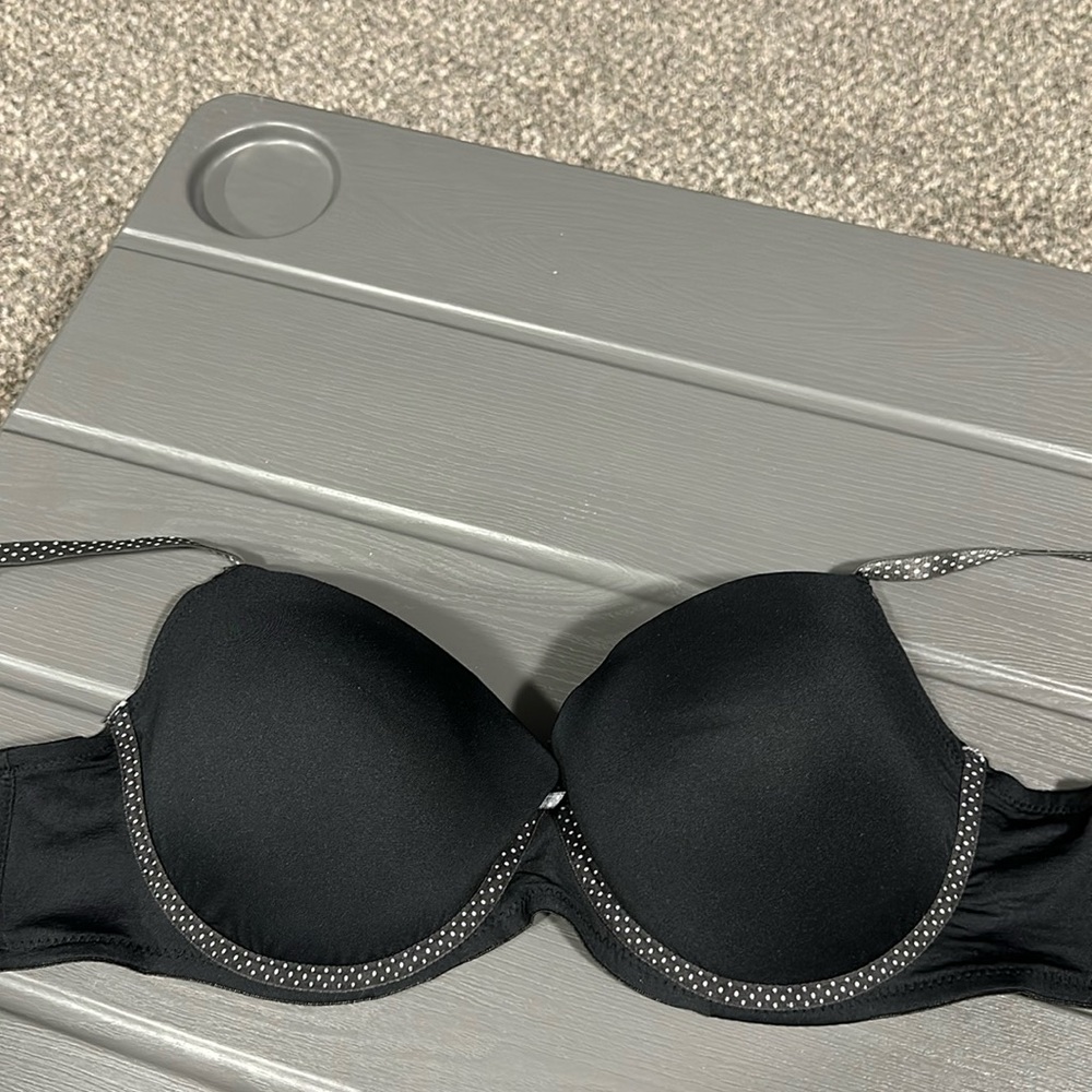 Like new lightly padded bra